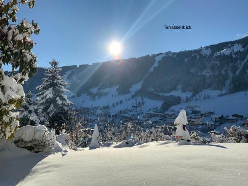 *Panorama Chalet Sonnberg* Gartensauna Balkon Dachterrasse