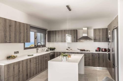 設施, Adriana by the Sea in 波莫斯