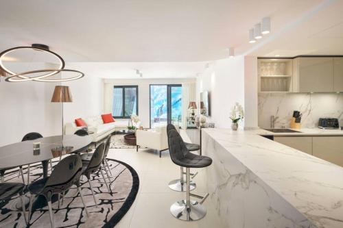 Modern 2BR4p apartment - terrace - Croisette Cannes 403