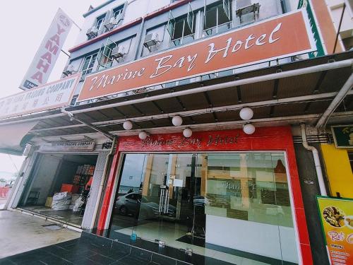 . Marine Bay Hotel