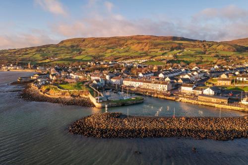 Közeli látványosságok, Waterfall Cottage in Carnlough