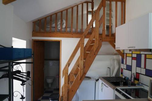 virtuve, Gîte Coco Studio à 20 km de Saumur (Gite Coco Studio a 20 km de Saumur) in Vernoil-le-Fourrier