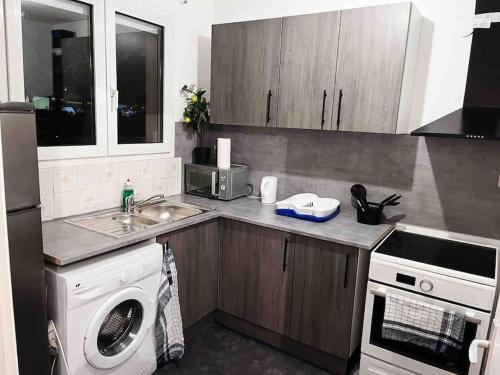 Logement entier chambre+salon + jardin & terrasse in 於利斯