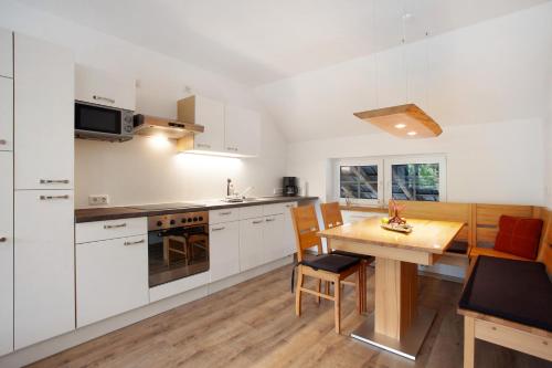 Ferienwohnungen Übern Hof (Ferienwohnungen Ubern Hof) in Schmallenberg Városközpont