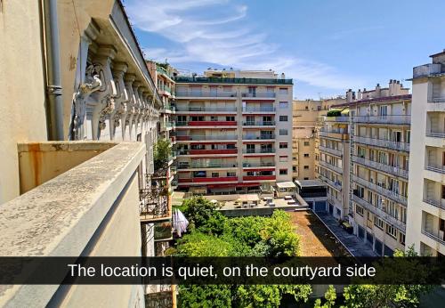 Nestor&Jeeves - CHILL LOUNGE - City center close sea - image 3