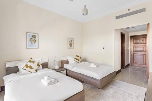 StoneTree - Luxurious 2 BR Apartment in Palm Jumeirah - image 3