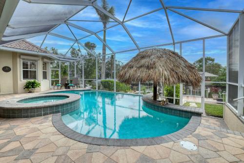 Newly renovated 3 bed/3 bath in the Four Mile Cove area w. heated pool and spa. Gulf access!