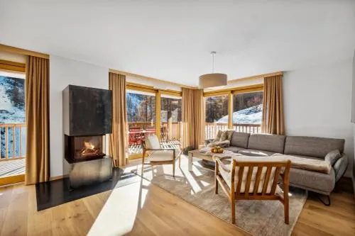Chalet Les Rahâs by Mrs Miggins in Grimentz, Schweiz