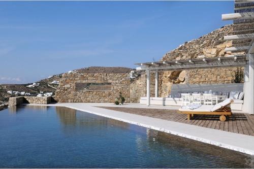 Luxurious Mykonos Villa 7 Bedrooms Villa Melianthe Private Infinity Pool and Astounding Sunset Sea Views Agios Ioannis