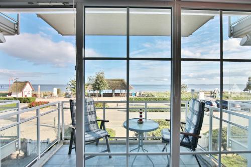 Apartment with Sea View image 10