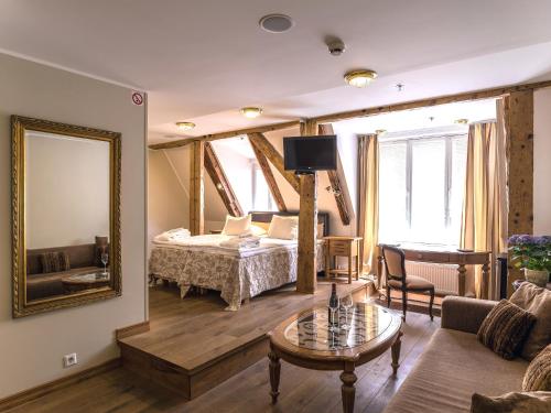 CRU Hotel, Таллин