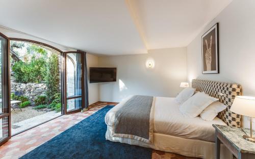 Domaine Les Mésanges Room Type - Deluxe King Room
