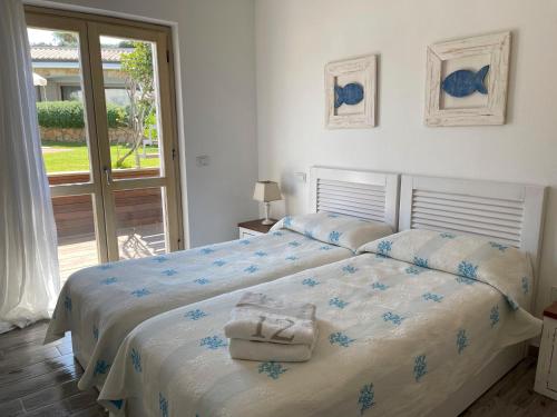 LIKE at HOME n 12 Poolside Garden Apartment