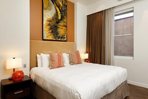 . Independence Square 207, Chic Studio in Downtown Aspen, 1 Block from Gondola