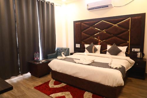 Vantara Premium - Hotel Shreya Galaxy