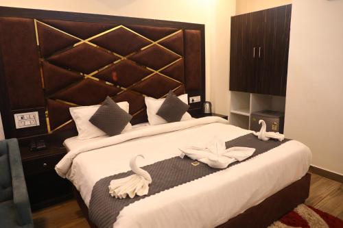 King Room image 10