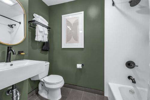 Double Room image 5