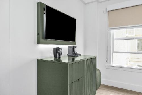 Nob Hill Hotel - image 5