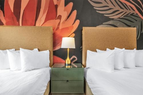 Two Double Beds image 1