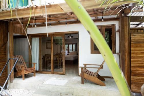 Zeneidas Surf Garden in Санта Тереза