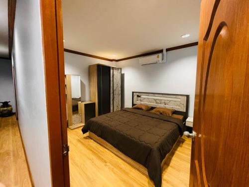 Private rooms in Phatumwan Chula near Samyan, Chinatown, Jay-o Siam center, Central world middle of Bangkok, Bangkok