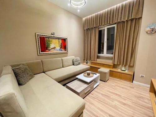 AJ Apartments - Hidden Gem in front of Taiwan Center, Tirana (photo 8)