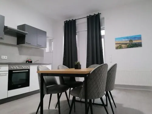 estrella24 LIVING ROOMS Tokio in Herne, Deutschland