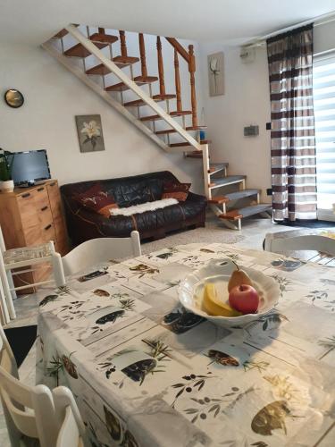 Györe Vendégház Galambok (Gyore Vendeghaz Galambok) in Galambok