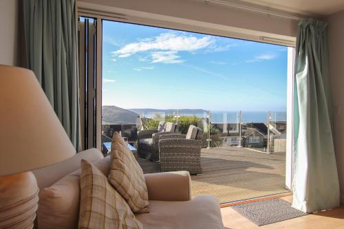 Superb Sea Views stylish 3 bed bungalow