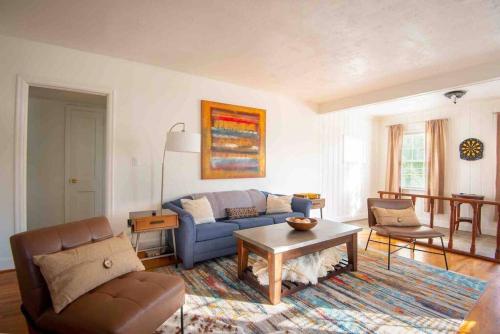 Birmingham Home/2BR/Close to everything! in Birmingham, USA