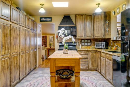 Pet-Friendly Las Cruces Home with Private Pool