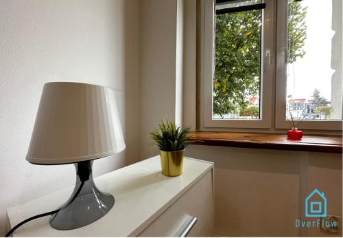 Leaf Room - 20 Minutes to Gdańsk Old Town & Seaside (Leaf Room - 20 Minutes to Gdansk Old Town & Seaside) in Oliwa