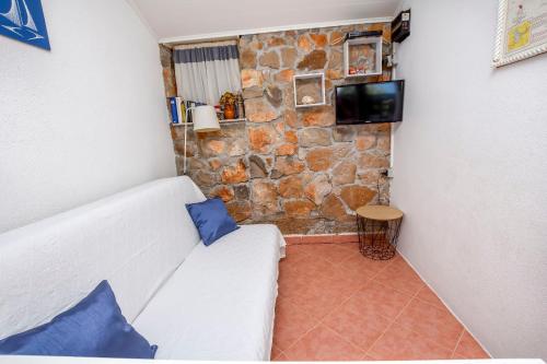 One-Bedroom Holiday Home