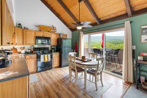 No Dog Fees - Dog Friendly 3BR 2BA with Loft and Mountain Views - Near Bryce Resort in Basye, VA