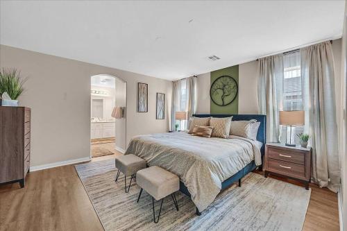 4BR Vegas Home Pet Friendly Parking Near Strip, Las Vegas (photo 7)