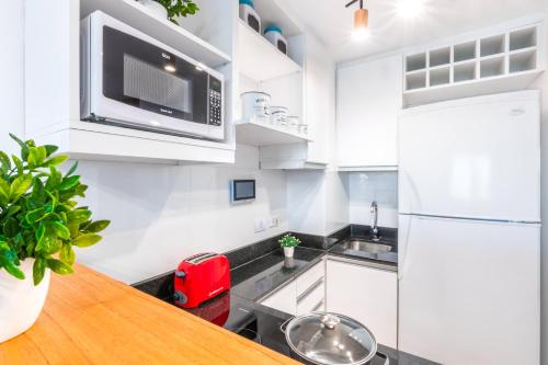 Apartment with Terrace image 9