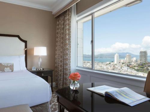 Signature King Room with Bay View