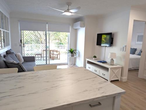 One-Bedroom Apartment with Balcony image 7