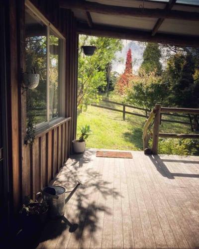 The Cloud House Hampton - Rustic Alpine Retreat