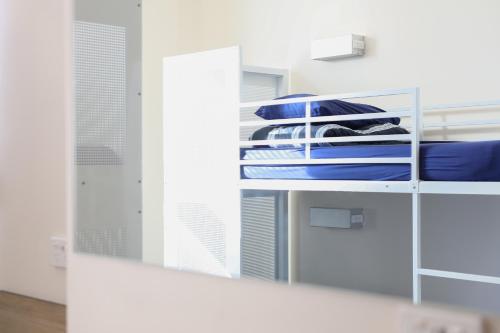 1 bunk bed