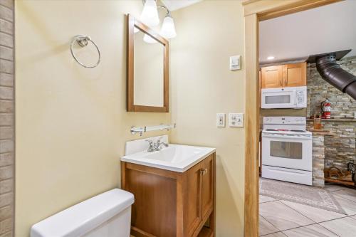 Edgemont Condo A1 - image 16