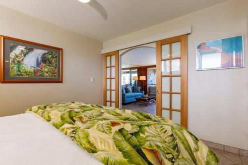 Hale Ono Loa 316- Upgraded Hale Ono Loa condo, expansive ocean views