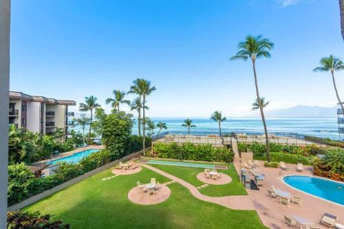 Hale Ono Loa 316- Upgraded Hale Ono Loa condo, expansive ocean views