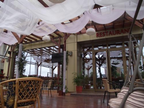 餐廳, Hotel Flormang in 克萊歐維采諾亞