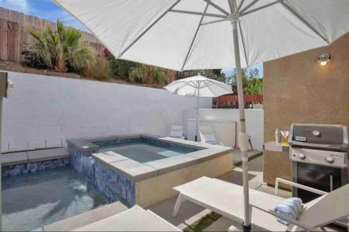 The Desert Gem Pool Spa Gated Home