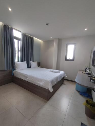 Tina 5 hotel - image 2
