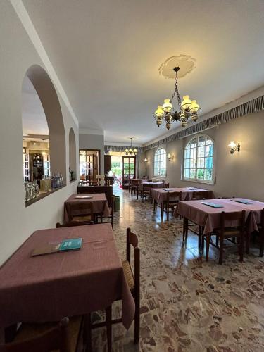 Hotel "ALBERGO DA PINA" in Lazise