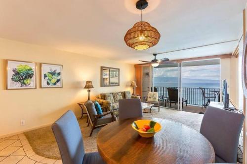 Hololani B603- Beautiful ocean views at this 2 bedroom condo