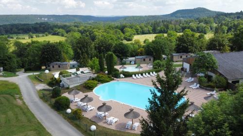 Peldbaseins, Domaine de l'Epinette in Chatillon (Rhone-Alpes)