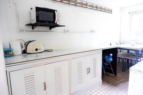 Kingsacre – Ko Phuket, WY